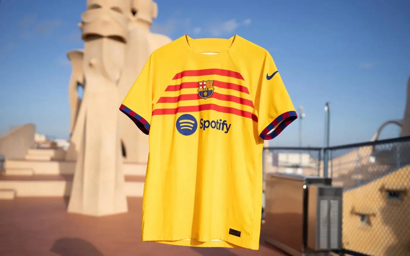 Camiseta Fc Barcelona 2022/25 - 4ª Equipación Senyera