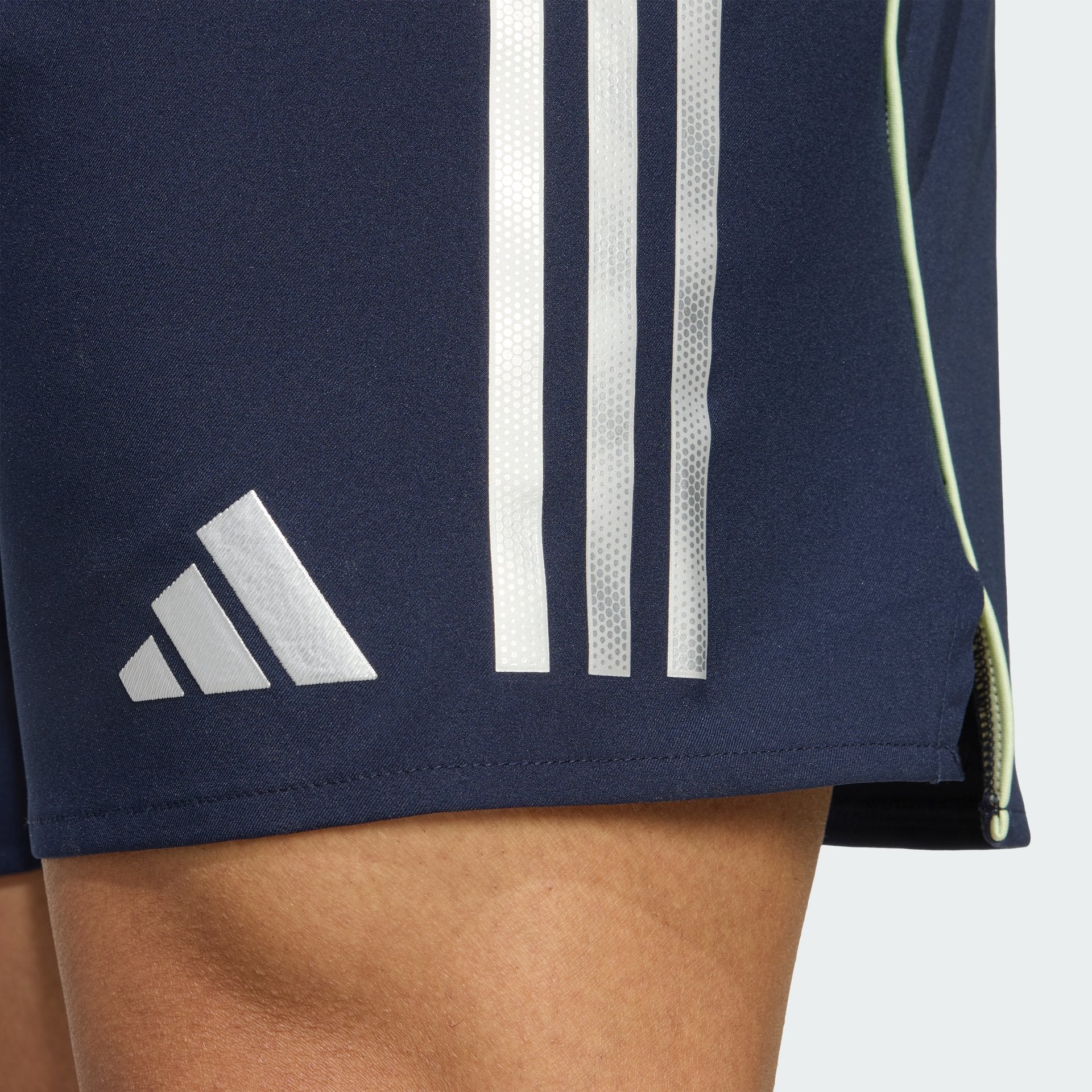 Pantalón Corto Real Madrid 2025/26 - 2ª Equipación