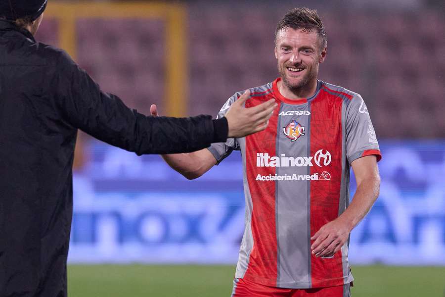 Camiseta Cremonese 2025/26 - 1ª Equipación