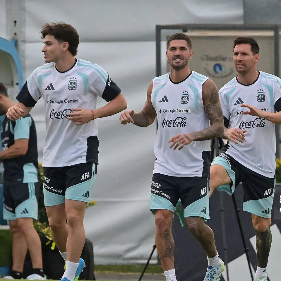 Pantalón Corto Argentina Mundial 2026 - 1ª Equipación Entrenamiento (Con bolsillos)