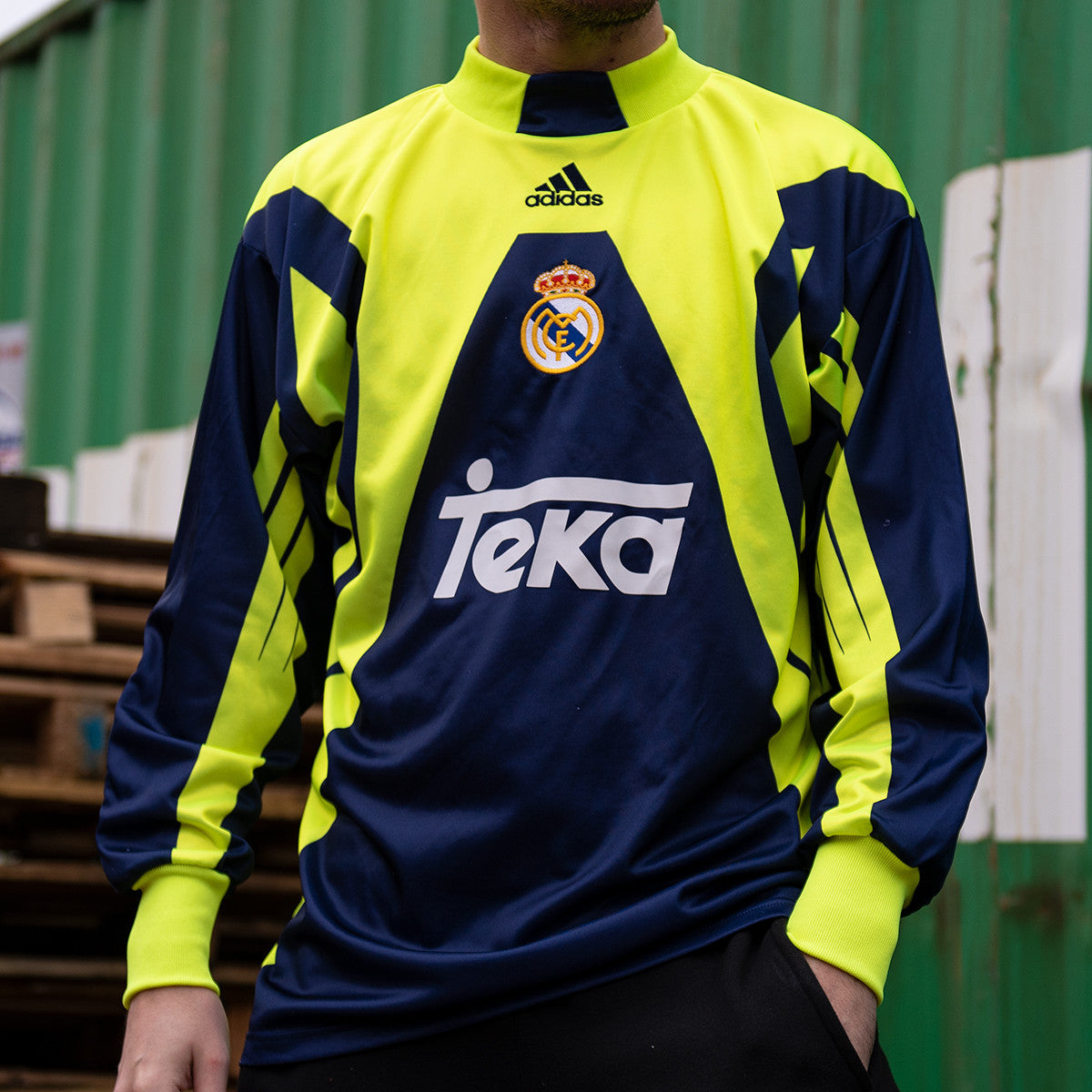 Camiseta Retro Real Madrid 1999/00 - 1ª Equipación Portero Manga Larga