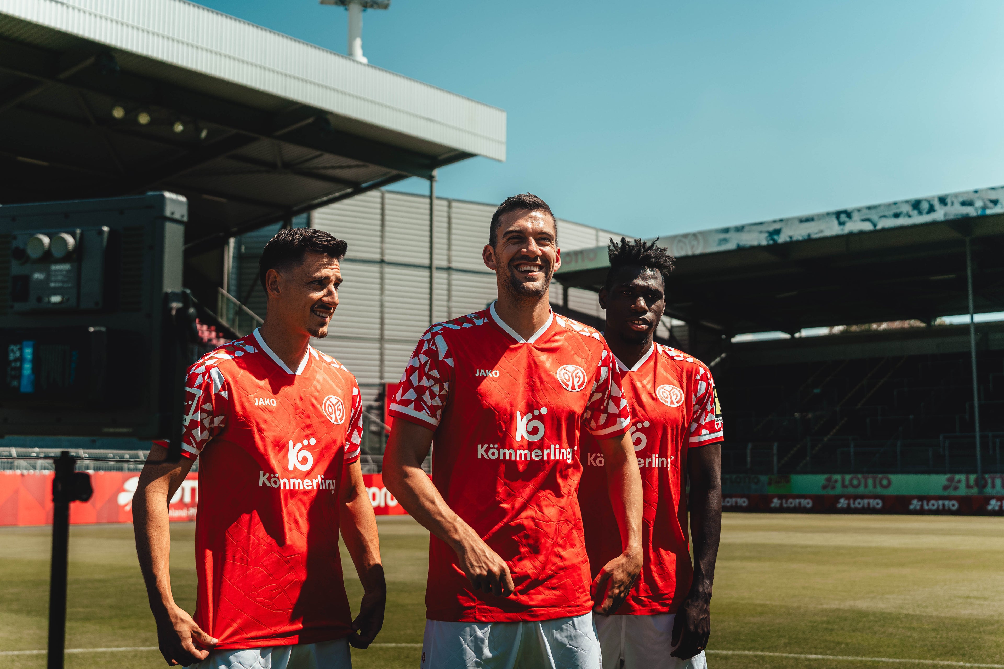 Camiseta Mainz 2025/26 - 1ª Equipación