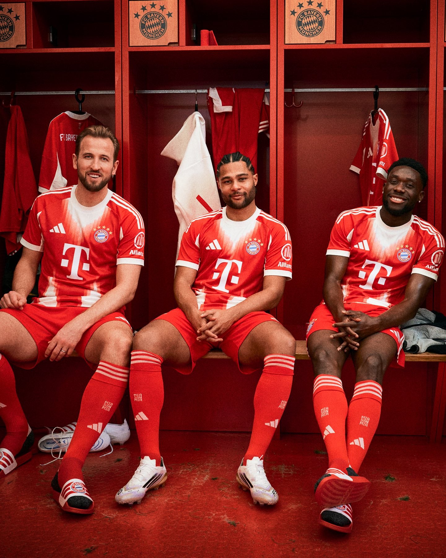 Camiseta Bayern Múnich 2025/26 - 1ª Equipación