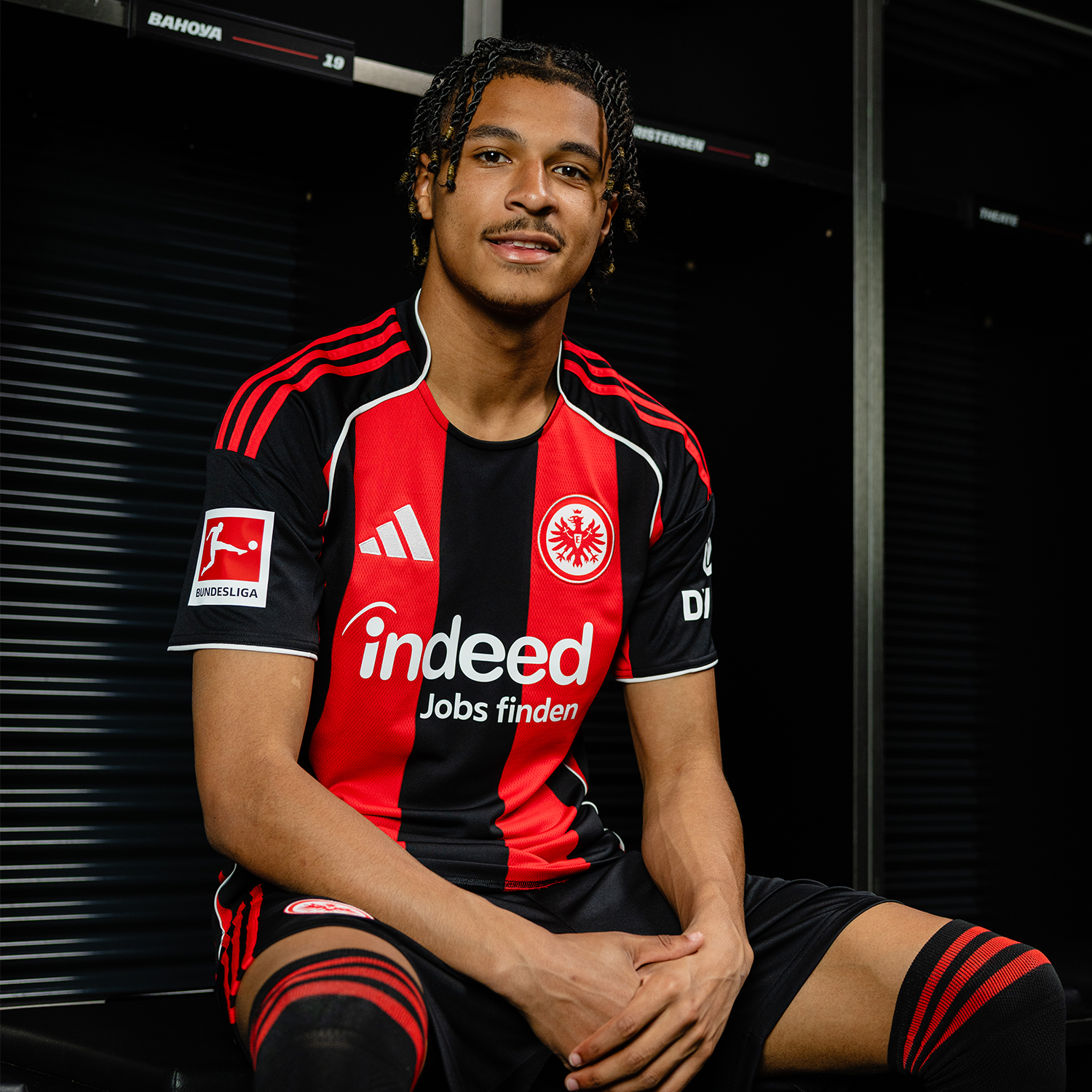 Camiseta Eintracht Frankfurt 2025/26 - 1ª Equipación