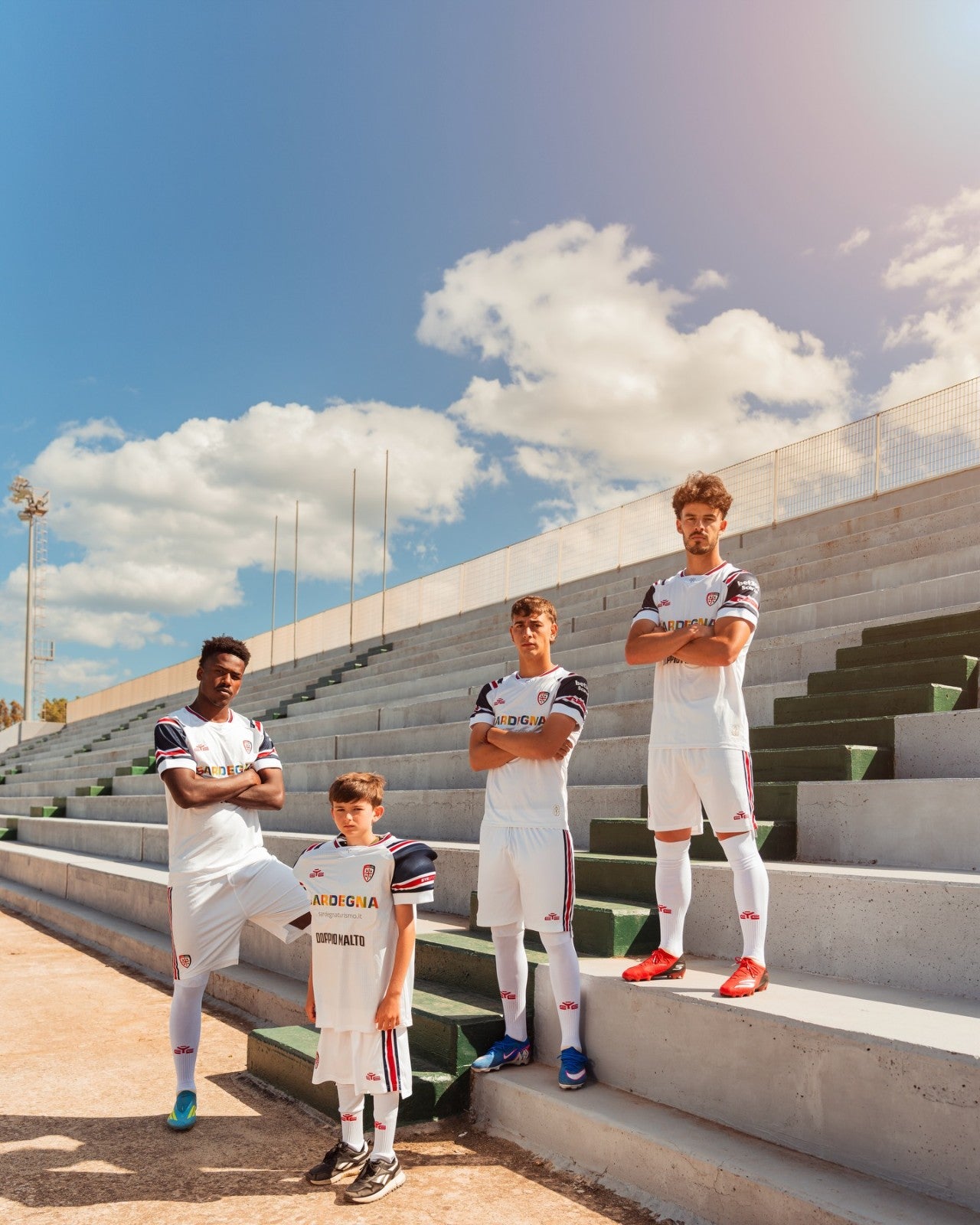 Camiseta Cagliari 2026/27 - 1ª Equipación