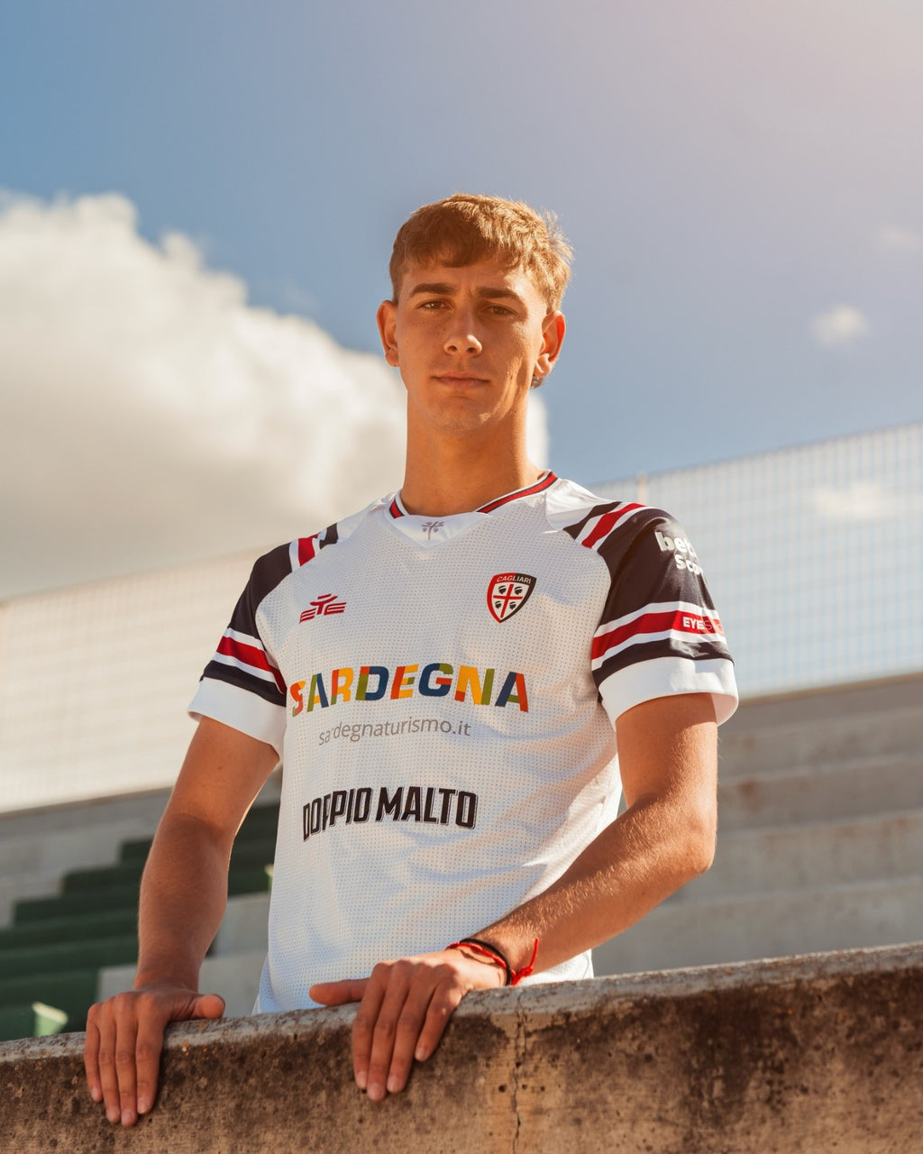 Camiseta Cagliari 2026/27 - 1ª Equipación