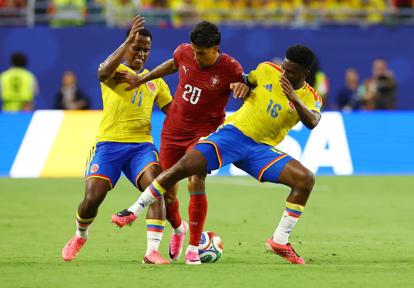 Pantalón Corto Colombia Mundial 2026 - 1ª Equipación