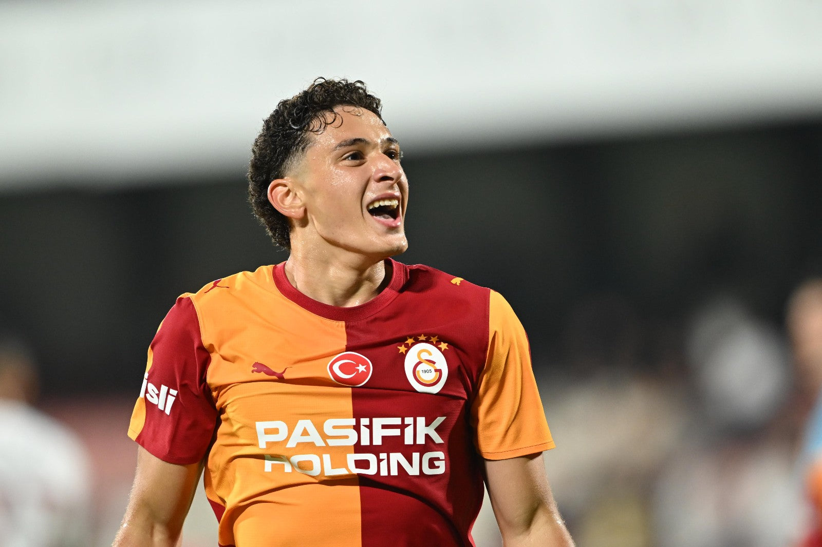 Camiseta Galatasaray 2026/27 - 1ª Equipación