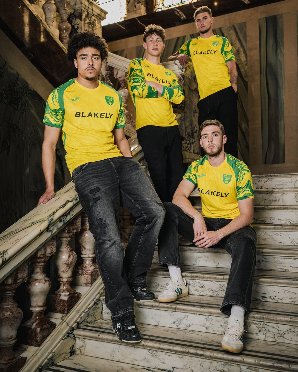 Camiseta Norwich City 2026/27 - 1ª Equipación